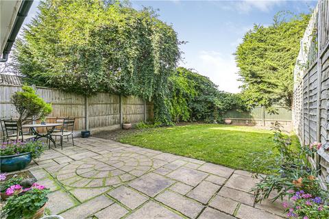 19 Boshers Gardens, Egham, TW20 9NZ