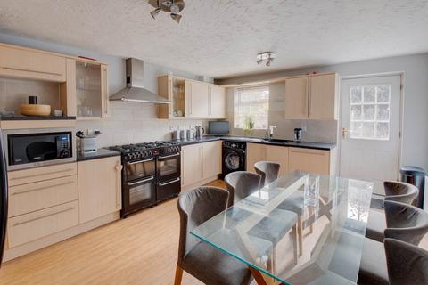 4 bedroom terraced house for sale, Royal Worcester Crescent, Bromsgrove, Worcestershire, B60