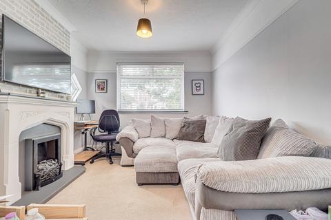 2 bedroom flat for sale, Maldon Road, Southend-on-sea, SS2