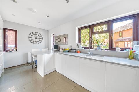 4 bedroom semi-detached house for sale, Mistys Field, Walton-On-Thames, KT12