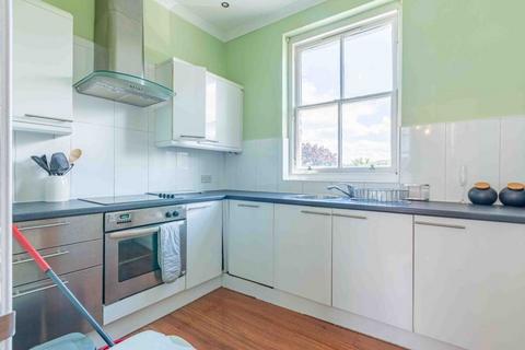 undefined, 1946L Albert Place, Edinburgh, EH7 5HN