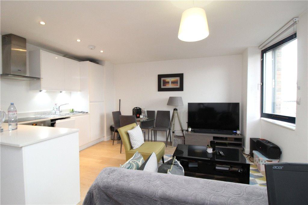 Kitchen/Reception