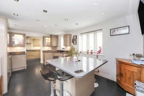 4 bedroom detached house for sale - Pitstone