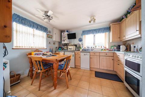 2 bedroom semi-detached bungalow for sale, Chadlington,  Oxfordshire,  OX7