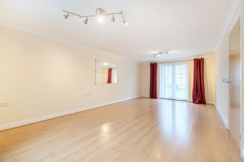 Newbury, Berkshire, RG14 2 bed apartment £1,450 pcm (£335 pw)