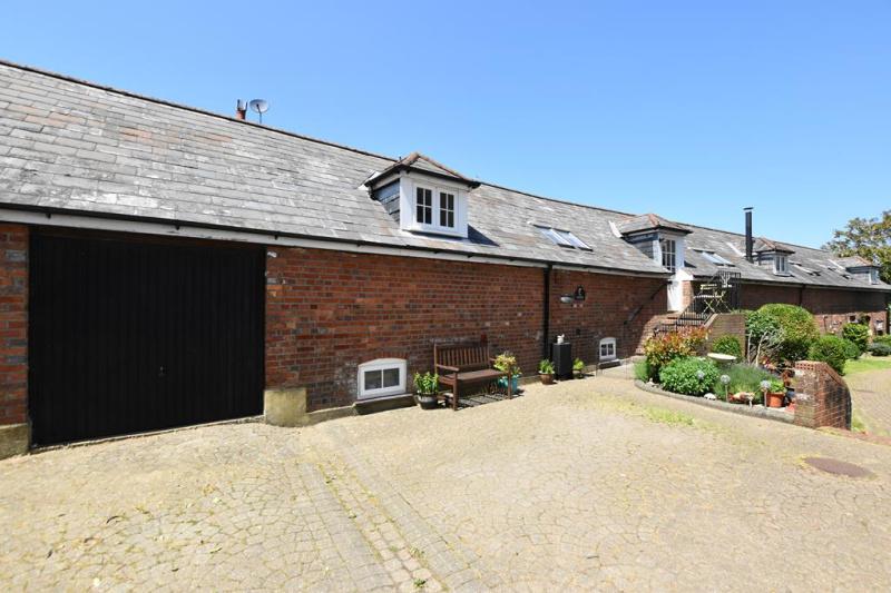 Beautifully Presented 4 Bedroom Grade II Listed...