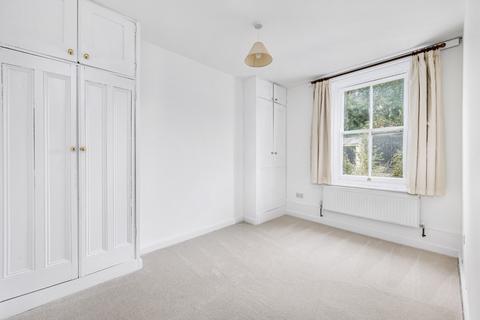 2 bedroom flat to rent, Queen's Club Gardens, London, Greater London, W14