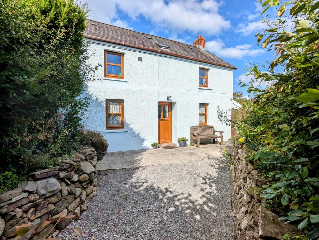 Llangain, Carmarthen, Carmarthenshire. 2 bed detached house for sale £349,950
