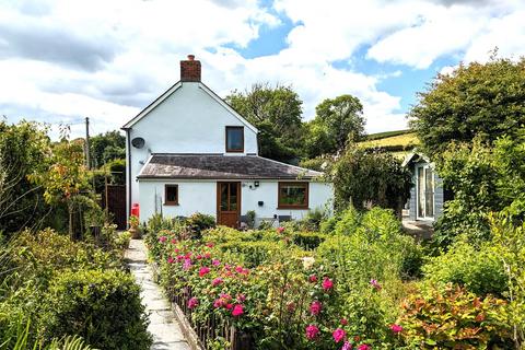 2 bedroom detached house for sale, Llangain, Carmarthen, Carmarthenshire.