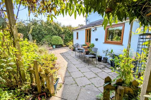 2 bedroom detached house for sale, Llangain, Carmarthen, Carmarthenshire.