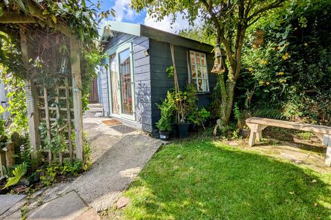 2 bedroom detached house for sale, Llangain, Carmarthen, Carmarthenshire.