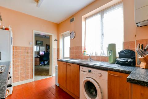 17 Salisbury Road, Enfield, EN3 6HG