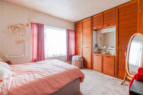17 Salisbury Road, Enfield, EN3 6HG