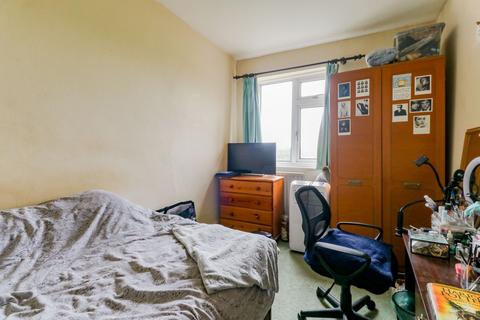 17 Salisbury Road, Enfield, EN3 6HG