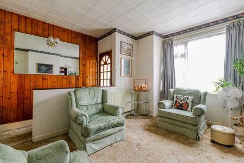17 Salisbury Road, Enfield, EN3 6HG