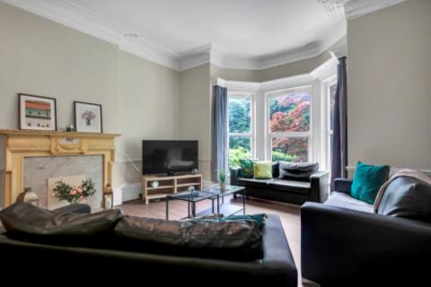 1 bedroom in a house share to rent - Burton Crescent, Leeds