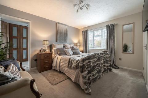 12 Lytham Drive, Holmer, Hereford, HR1 1PZ