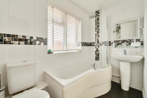 12 Lytham Drive, Holmer, Hereford, HR1 1PZ