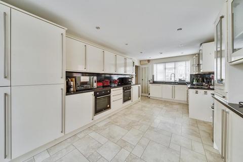 12 Lytham Drive, Holmer, Hereford, HR1 1PZ