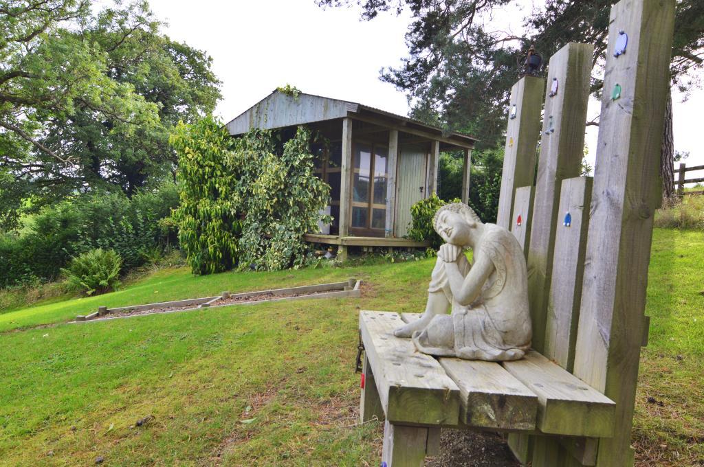 Rear garden and summerhouse