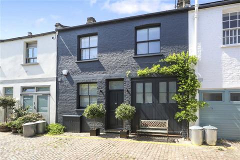 3 bedroom terraced house to rent, Pembridge Mews, London, W11