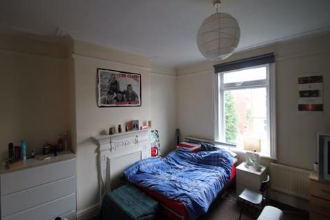 4 bedroom house to rent, Stanmore Road, Leeds