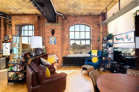undefined, Limehouse Cut, 46 Morris Road, London, E14