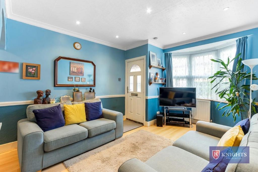 Tower Gardens Road, London, N17 2 bed terraced house for sale £499,995