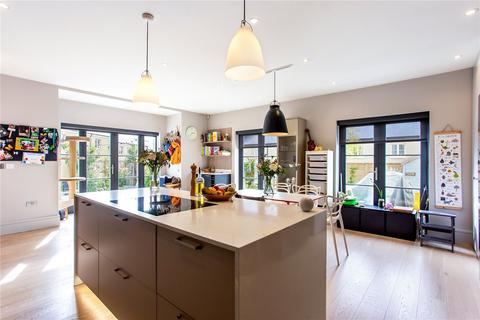 4 bedroom end of terrace house for sale - Cussons Street, Bath, Somerset, BA2