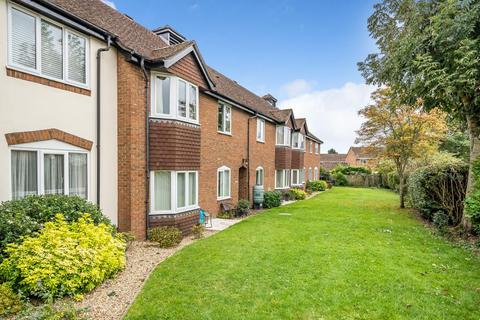 1 bedroom flat for sale, Ferndale Court,  Thatcham,  RG19