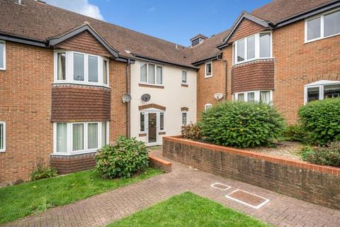 1 bedroom flat for sale, Ferndale Court,  Thatcham,  RG19