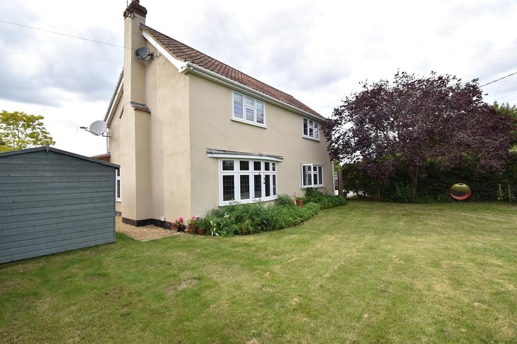 Woodbridge Road, Bredfield, Woodbridge, IP13 4 bed detached house £