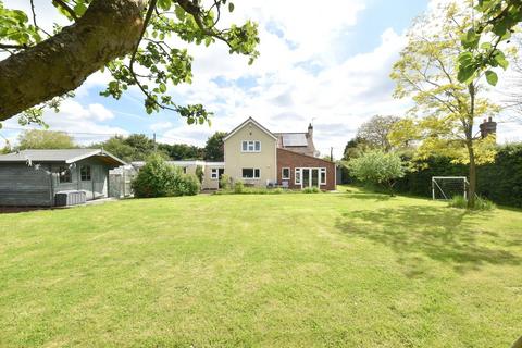 4 bedroom detached house for sale, Woodbridge Road, Bredfield, Woodbridge, IP13