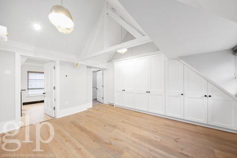 undefined, Monmouth Street, Covent Garden  WC2H