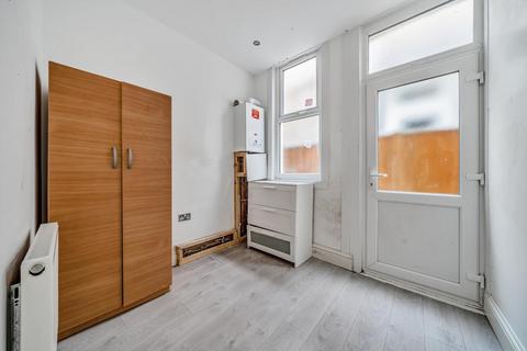 19a Inchmery Road, London, SE6 2NA