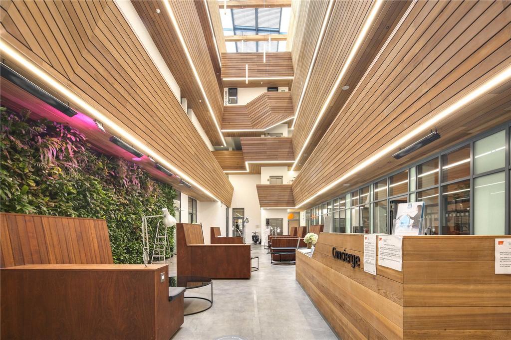 Concierge/Reception