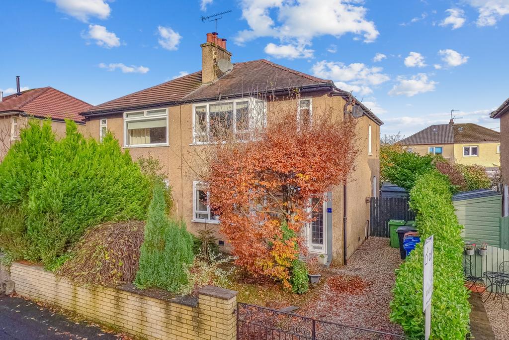 Craigton Road, Milngavie, East Dunbartonshire, G62 7JR 3 bed semi