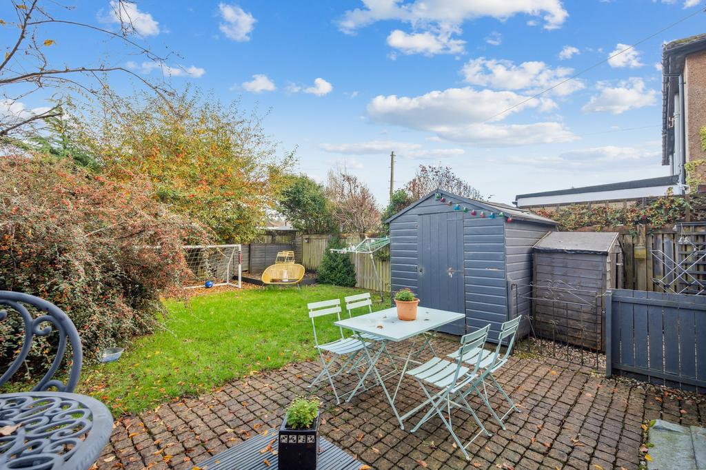 Craigton Road, Milngavie, East Dunbartonshire, G62 7JR 3 bed semidetached house for sale £325,000