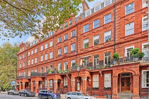 2 bedroom flat to rent, Cadogan Square, Knightsbridge SW1X