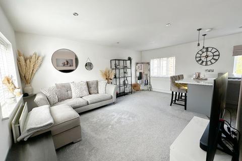 2 bedroom detached house for sale, The Marish, Chase Meadow, Warwick