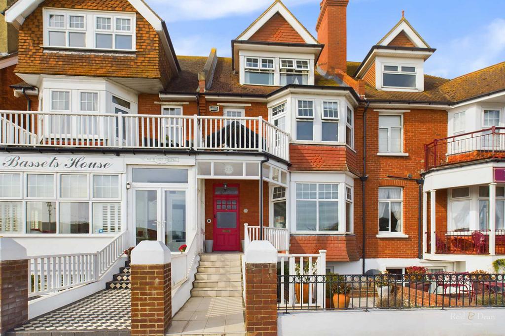Royal Parade, Eastbourne 6 bed terraced house £775,000