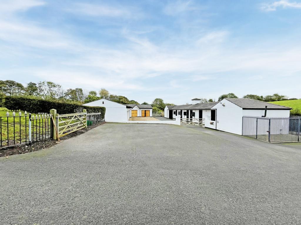 Elwick Road, Hartlepool, TS26 2 bed barn conversion for sale £650,000