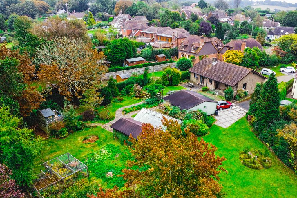 Hastings Road, Battle, TN33 3 bed detached house for sale £700,000