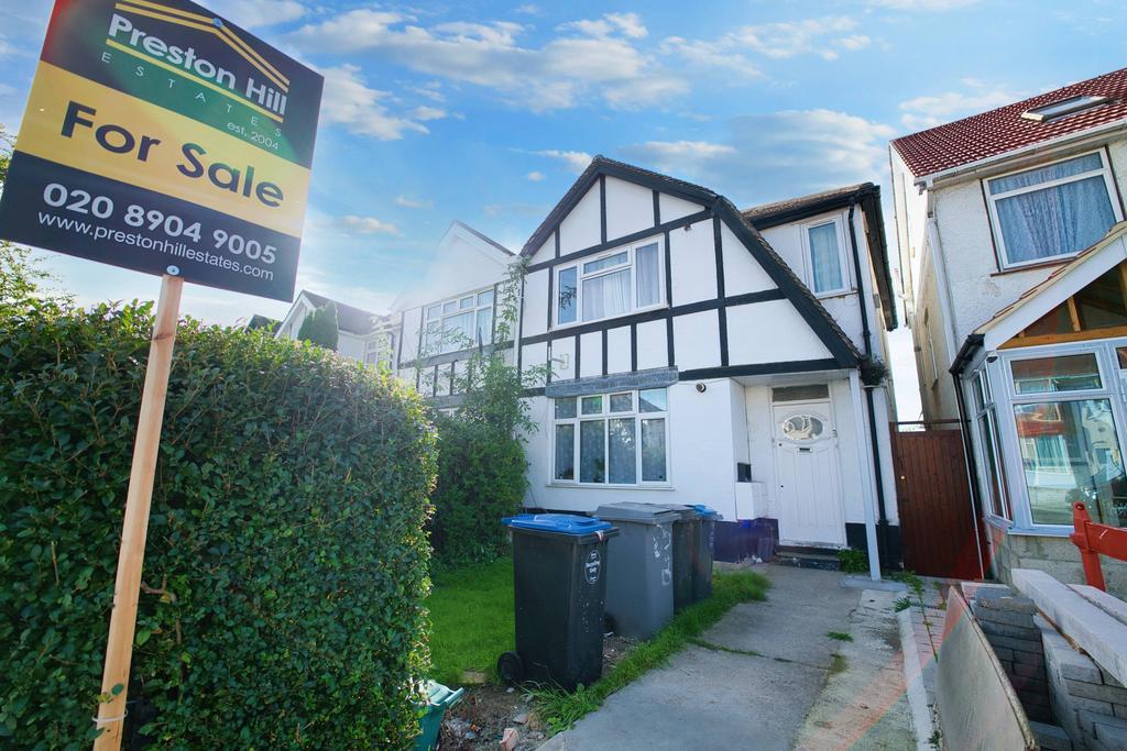 Berkeley Road, London NW9 2 bed for sale £340,000