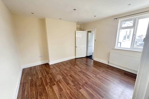 2 bedroom maisonette for sale, Price Reduction , Looking for a quick sale , Kingsbury NW9