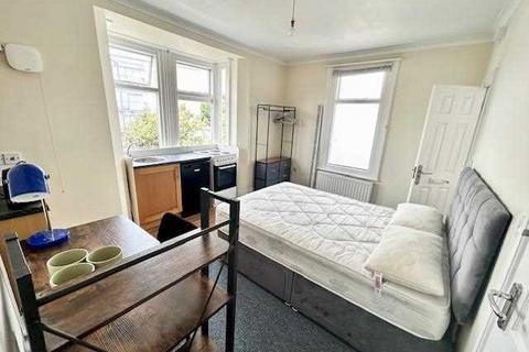 undefined, Bear Road, Room 4, Brighton