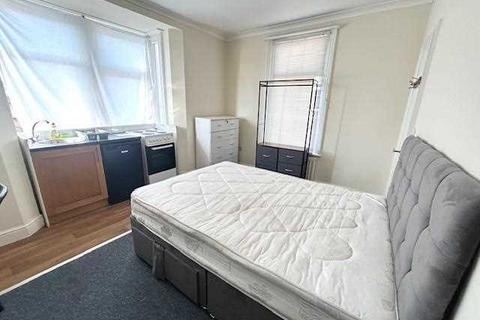 undefined, Bear Road, Room 4, Brighton