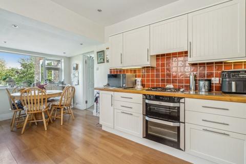 45 Fieldway, Chalfont St Peter, Gerrards Cross, SL9 9SQ