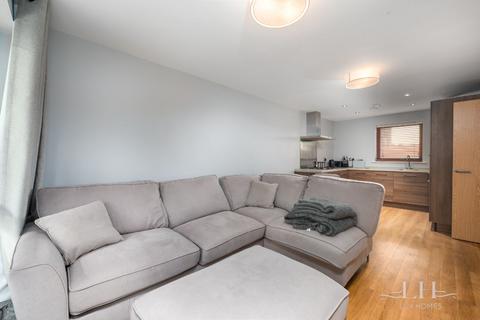 32, Wilkinson Court Rollason Way, Brentwood, CM14 4EU