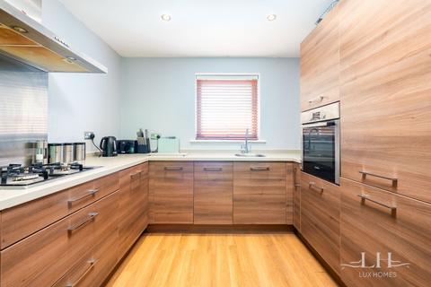 32, Wilkinson Court Rollason Way, Brentwood, CM14 4EU